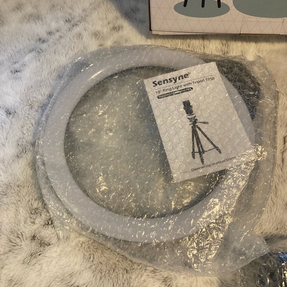 Sensyne Ring Light Set with Tripod - Picture 2 of 7